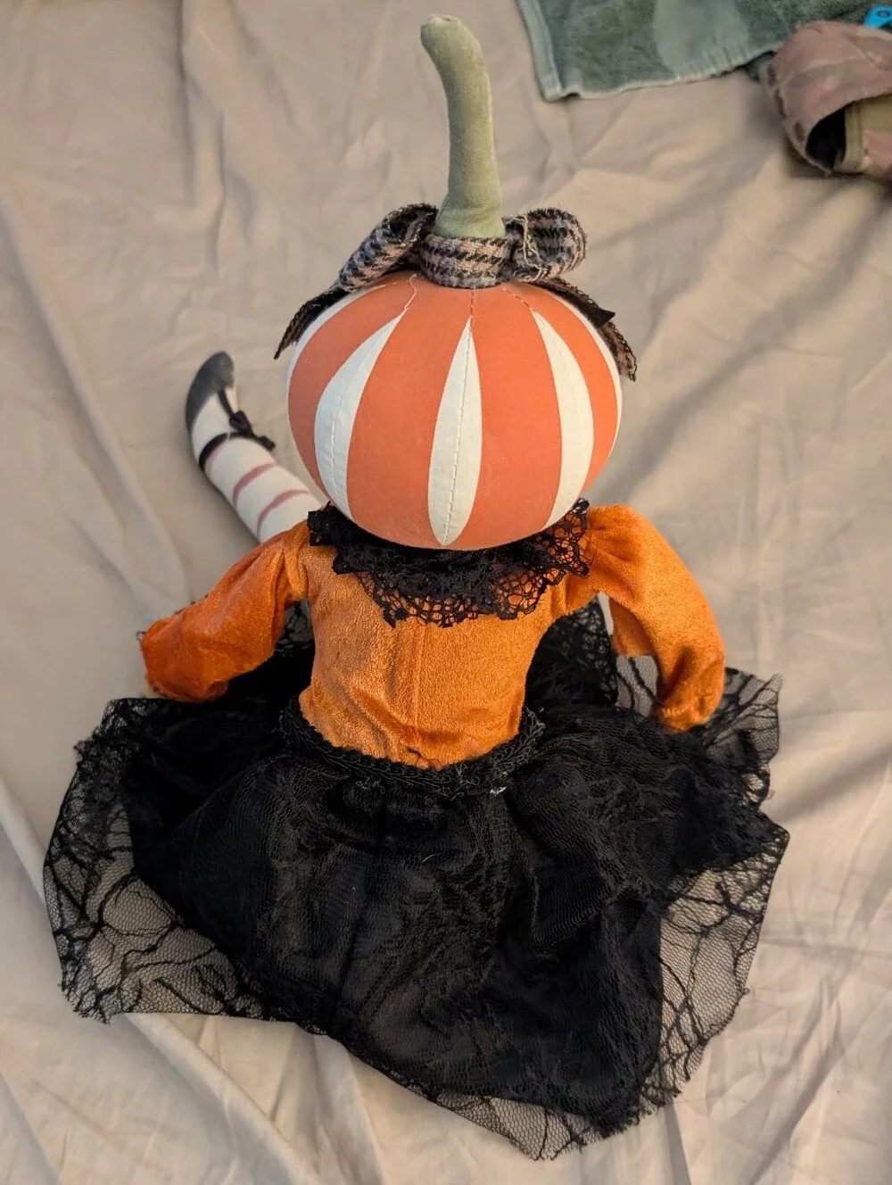 Vintage Victorian Trading Company Primitive Pumpkin Girl